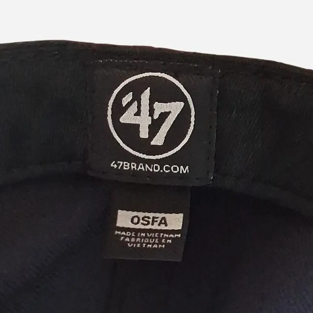 47 Men's White and Navy Hat